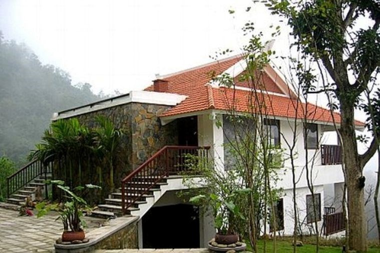Phòng Deluxe Mountain View With Balcony